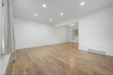 Additional listing photo 4