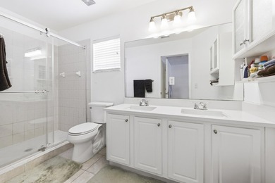Beautiful two-story corner townhouse offering two bedrooms and - photo 19