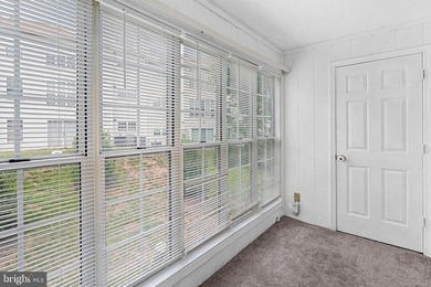 Welcome to this beautifully maintained 2-bedroom, 2-bath condo - photo 20