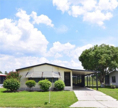 Lake Home For Sale in Oviedo, Florida