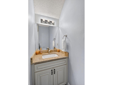 Updated and impeccable end unit townhouse in the highly sought - photo 22