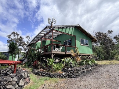 This charming 1-bedroom, 1-bath home offers a spacious layout - photo 3