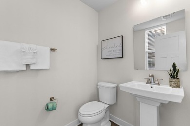 Located inside the gated community of Dye Estates Townhomes at - photo 24