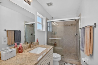 Updated and impeccable end unit townhouse in the highly sought - photo 29