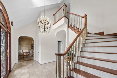 Nestled in the heart of Kings Point, one of Panama City's most - photo 30