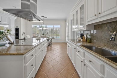 Nestled in the heart of Kings Point, one of Panama City's most - photo 33