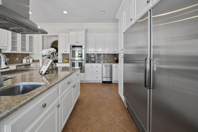 Nestled in the heart of Kings Point, one of Panama City's most - photo 35