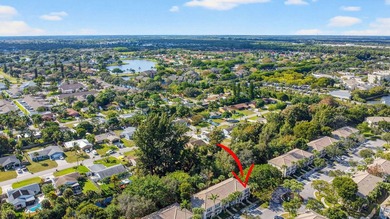 Updated and impeccable end unit townhouse in the highly sought - photo 49