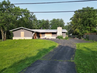 Lake Home For Sale in Downers Grove, Illinois