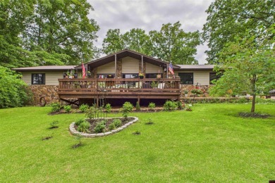 Lake Home For Sale in Bull Shoals, Arkansas