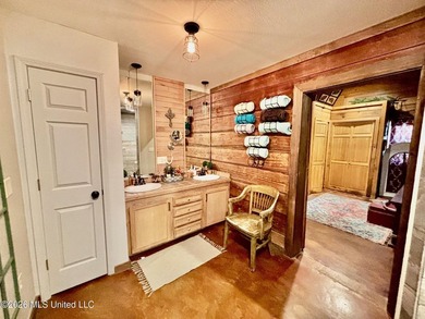 This beautifully built 1,940 sq ft two-story brick home, built - photo 13