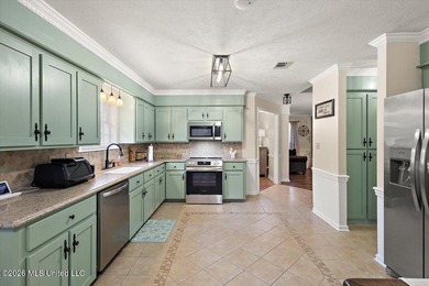 Southern charm in a scenic setting! Welcome to 402 Springwood - photo 14