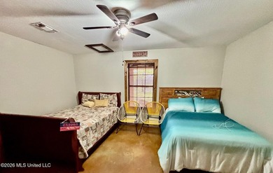 This beautifully built 1,940 sq ft two-story brick home, built - photo 16