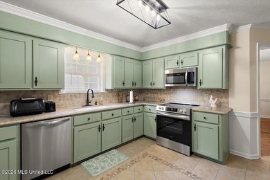 Southern charm in a scenic setting! Welcome to 402 Springwood - photo 16