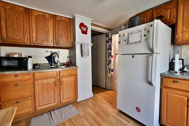 An exceptional opportunity in downtown Madison, WI, this 3-unit - photo 16