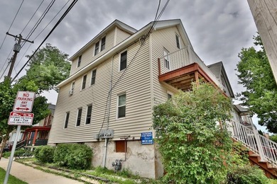 An exceptional opportunity in downtown Madison, WI, this 3-unit - photo 23