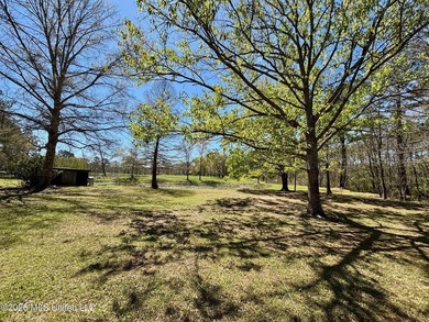 This beautifully built 1,940 sq ft two-story brick home, built - photo 24