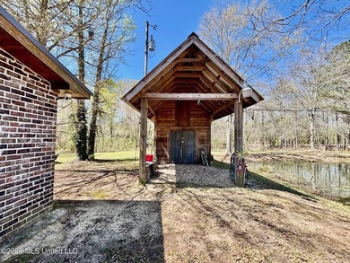 This beautifully built 1,940 sq ft two-story brick home, built - photo 25