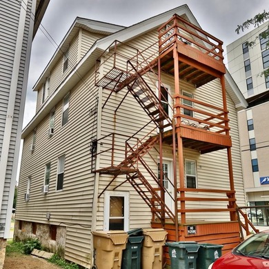 An exceptional opportunity in downtown Madison, WI, this 3-unit - photo 25