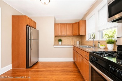 69 Chelsea St, currently the only two-family home in Tottenville - photo 25
