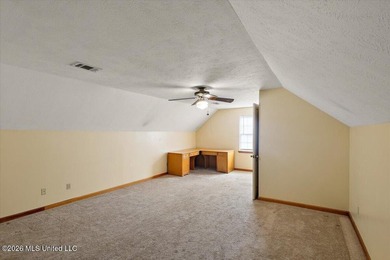 Southern charm in a scenic setting! Welcome to 402 Springwood - photo 32
