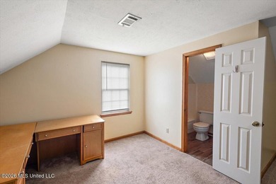 Southern charm in a scenic setting! Welcome to 402 Springwood - photo 33