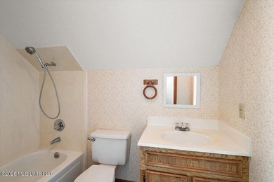 Southern charm in a scenic setting! Welcome to 402 Springwood - photo 34