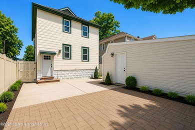 69 Chelsea St, currently the only two-family home in Tottenville - photo 36