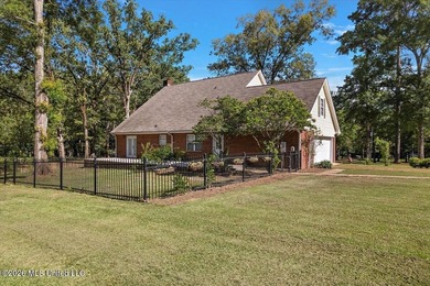 Southern charm in a scenic setting! Welcome to 402 Springwood - photo 38