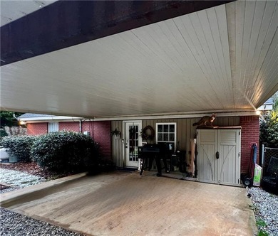 Discover peaceful country living just minutes from Lake Harding - photo 38