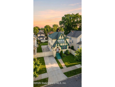 69 Chelsea St, currently the only two-family home in Tottenville - photo 39