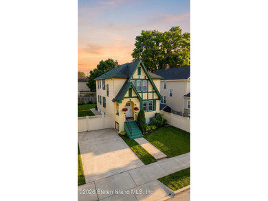 69 Chelsea St, currently the only two-family home in Tottenville - photo 40