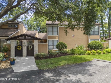 Lake Sawgrass Condo Sale Pending in Ponte Vedra Beach Florida