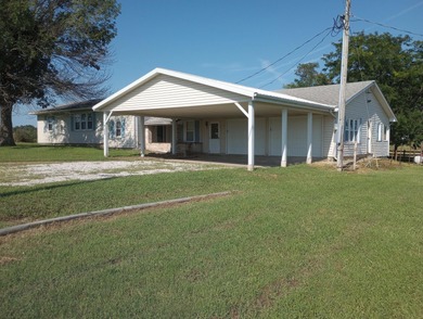 (private lake, pond, coastal) Home For Sale in Mexico Missouri