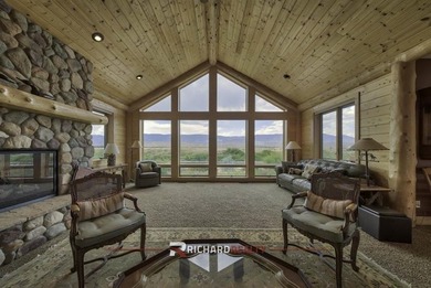 This one-of-a-kind property offers incredible privacy and views - photo 6