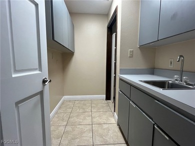 This listing is a 7,231 sq. ft. Medical office building also - photo 31