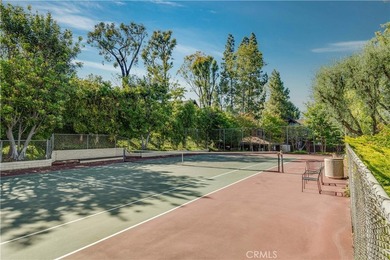 This coveted 1590 sqft *Shasta* model is an END UNIT offering 2 - photo 32