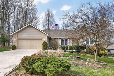 Lake Dartmoor Home For Sale in Crossville Tennessee