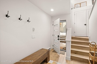 A rare opportunity to own an exceptionally refined four-bedroom - photo 24