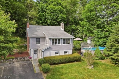 Perched on a corner lot in Pinecliff Lake Community, this - photo 1