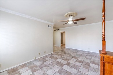 Welcome Home to 100 Cerritos Ave, where retro charm and Long - photo 4