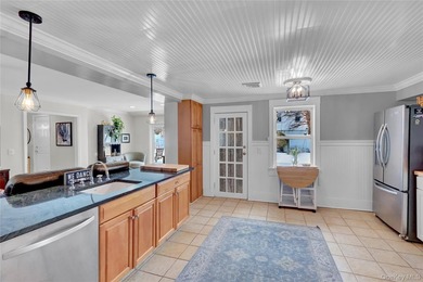 Welcome to this charming and beautifully maintained Colonial - photo 19