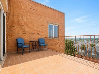 One of the Luxury Penthouse in the Madison. Customized 3 - photo 22