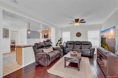 Welcome to this charming and beautifully maintained Colonial - photo 24