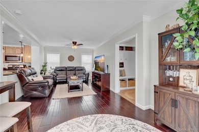 Welcome to this charming and beautifully maintained Colonial - photo 26