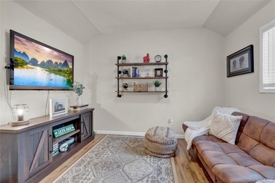 Welcome to this charming and beautifully maintained Colonial - photo 29