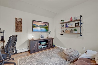 Welcome to this charming and beautifully maintained Colonial - photo 30