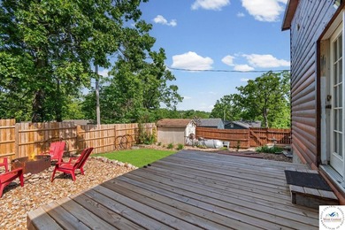 Experience the rustic charm of this log-sided home with stunning - photo 31