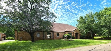 Cedar Creek Lake Home For Sale in Mabank Texas