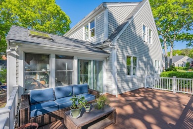 Discover the perfect blend of coastal charm and comfort in this - photo 42